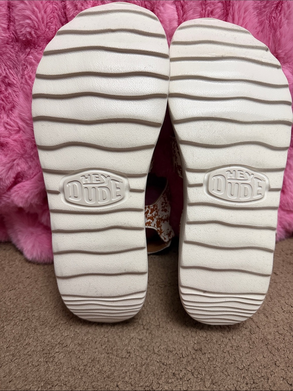 Hey Dude Tan and White Speckled Platform Sandals (W8) - Picture 4 of 5